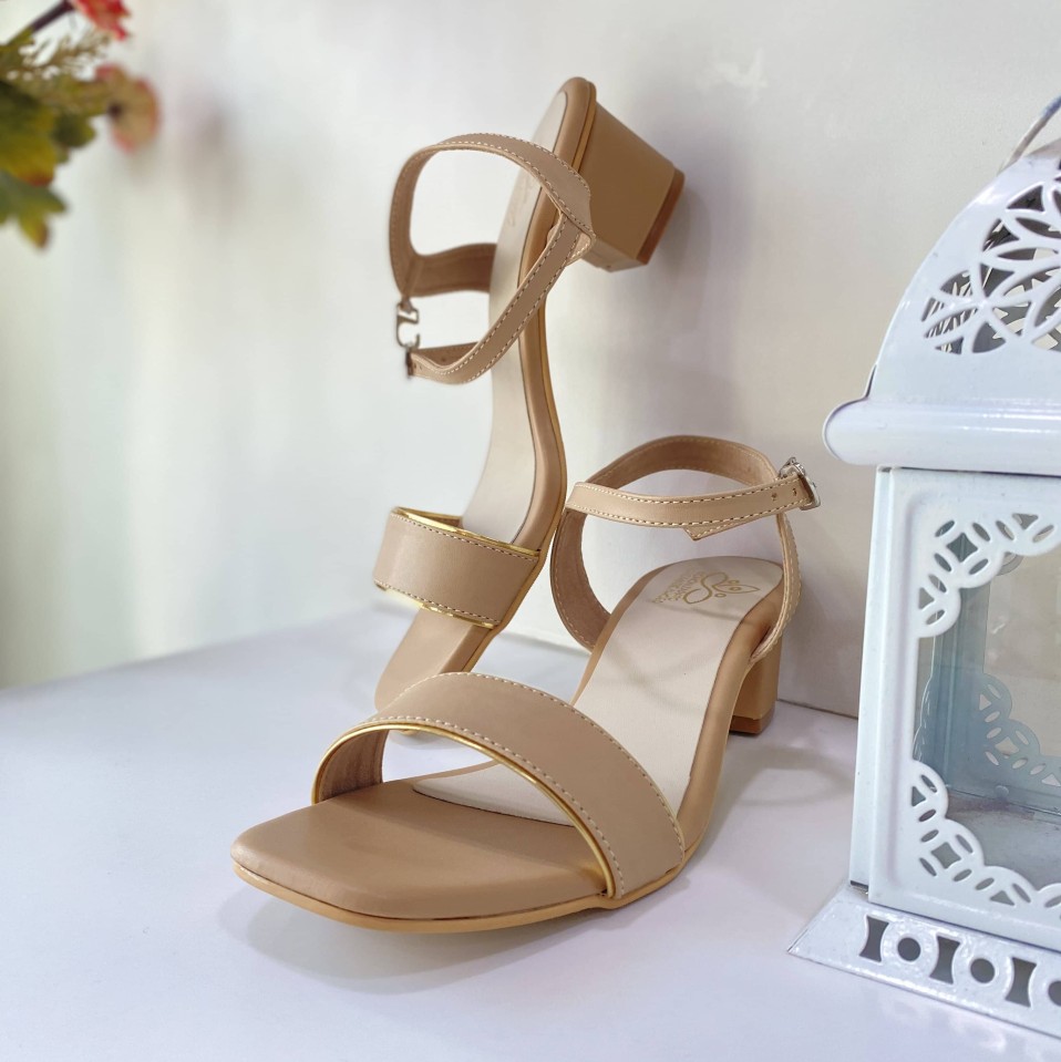 SZ023_Forever in Nude Heels_02